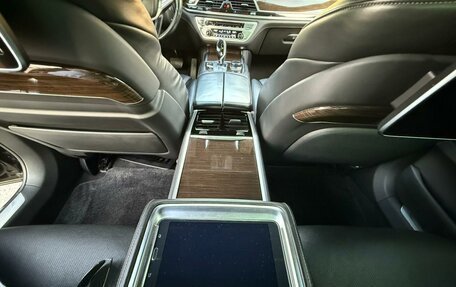 BMW 7 серия, 2015 год, 2 300 000 рублей, 9 фотография