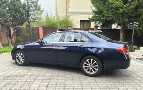 Mercedes-Benz E-Класс, 2020 год, 3 000 000 рублей, 7 фотография
