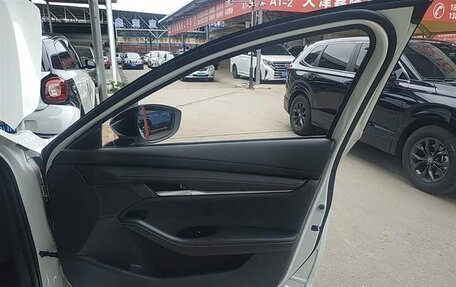 Mazda 3, 2025 год, 2 530 000 рублей, 29 фотография
