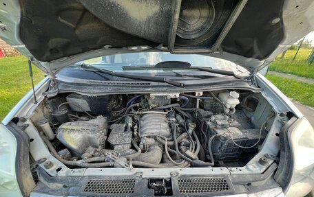 Hyundai H-1 II рестайлинг, 2006 год, 2 100 000 рублей, 13 фотография