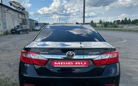 Toyota Camry, 2012 год, 1 700 000 рублей, 4 фотография