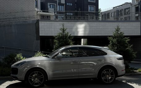 Porsche Cayenne III, 2022 год, 14 200 000 рублей, 2 фотография