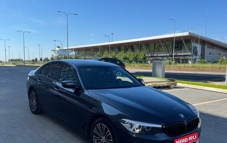 BMW 5 серия, 2017 год, 2 490 000 рублей, 1 фотография