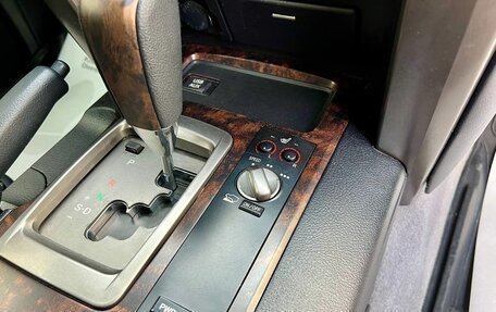Toyota Land Cruiser 200, 2011 год, 2 749 000 рублей, 17 фотография