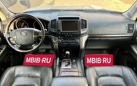 Toyota Land Cruiser 200, 2011 год, 2 749 000 рублей, 22 фотография