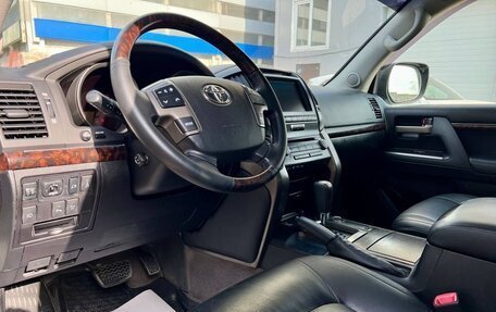 Toyota Land Cruiser 200, 2011 год, 2 749 000 рублей, 37 фотография