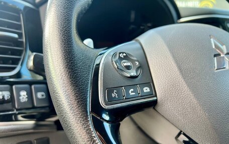 Mitsubishi Outlander III рестайлинг 3, 2016 год, 1 750 000 рублей, 22 фотография