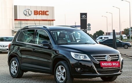 Volkswagen Tiguan I, 2010 год, 1 055 000 рублей, 3 фотография