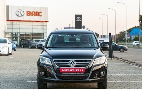 Volkswagen Tiguan I, 2010 год, 1 055 000 рублей, 2 фотография
