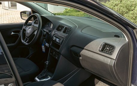 Volkswagen Polo VI (EU Market), 2017 год, 865 000 рублей, 14 фотография