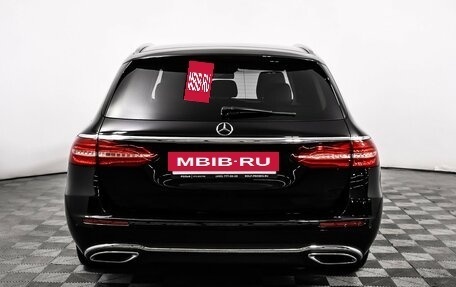 Mercedes-Benz E-Класс, 2018 год, 2 890 000 рублей, 6 фотография