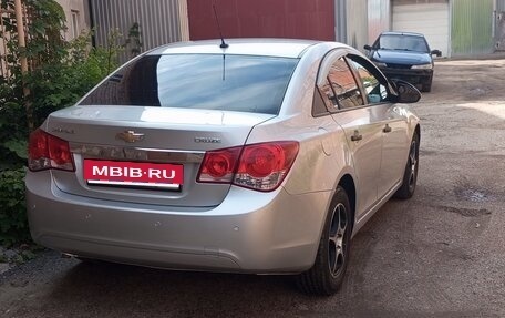 Chevrolet Cruze II, 2012 год, 790 000 рублей, 3 фотография
