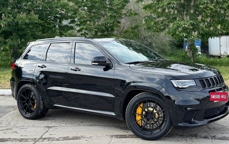 Jeep Grand Cherokee, 2018 год, 9 900 000 рублей, 3 фотография
