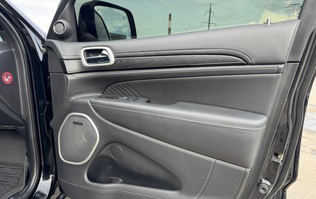 Jeep Grand Cherokee, 2018 год, 9 900 000 рублей, 24 фотография