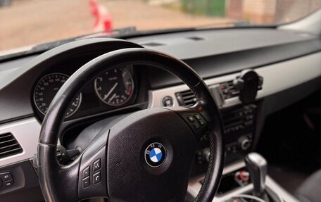 BMW 3 серия, 2010 год, 1 050 000 рублей, 7 фотография