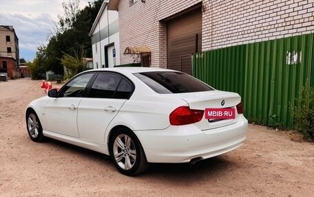BMW 3 серия, 2010 год, 1 050 000 рублей, 4 фотография