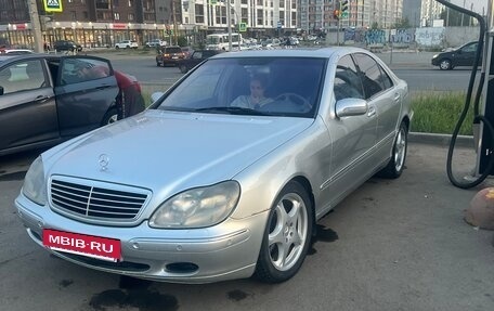 Mercedes-Benz S-Класс, 1999 год, 780 000 рублей, 2 фотография