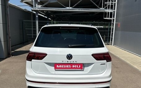 Volkswagen Tiguan II, 2021 год, 4 000 000 рублей, 3 фотография