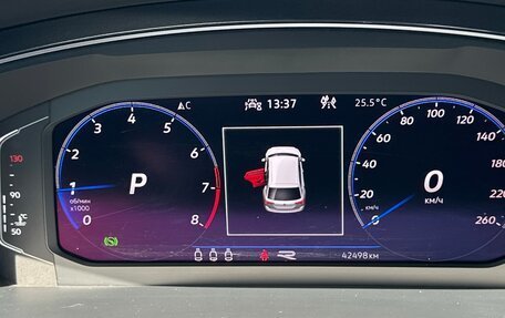 Volkswagen Tiguan II, 2021 год, 4 000 000 рублей, 10 фотография