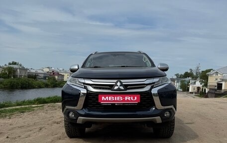 Mitsubishi Pajero Sport III рестайлинг, 2020 год, 3 150 000 рублей, 2 фотография