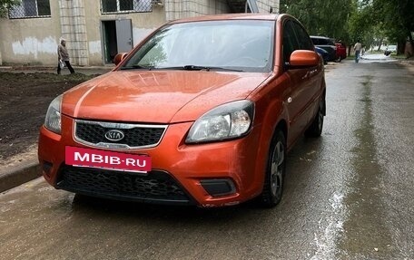 KIA Rio II, 2010 год, 385 000 рублей, 2 фотография
