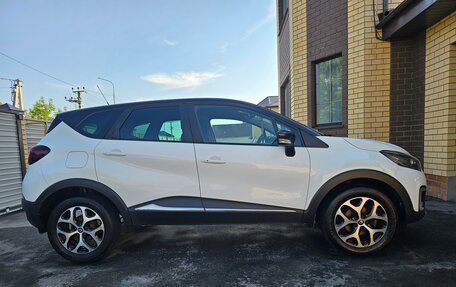 Renault Kaptur I рестайлинг, 2016 год, 999 000 рублей, 4 фотография