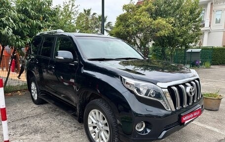 Toyota Land Cruiser Prado 150 рестайлинг 2, 2014 год, 2 690 000 рублей, 3 фотография