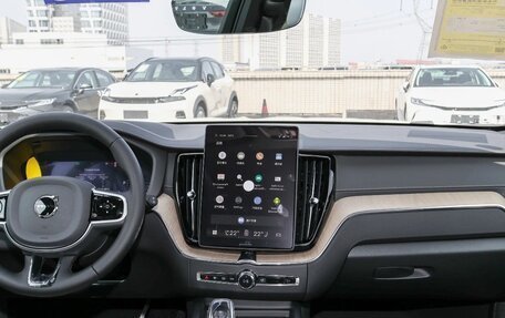 Volvo XC60 II, 2025 год, 6 150 000 рублей, 10 фотография