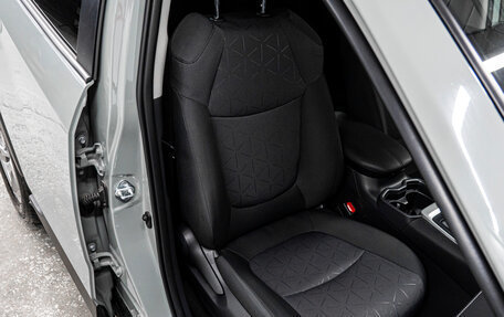 Toyota RAV4, 2020 год, 3 135 000 рублей, 15 фотография