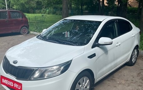 KIA Rio III рестайлинг, 2014 год, 950 000 рублей, 5 фотография
