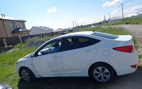 Hyundai Solaris II рестайлинг, 2015 год, 770 000 рублей, 5 фотография