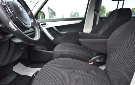 Citroen C4 Picasso II рестайлинг, 2011 год, 900 000 рублей, 20 фотография