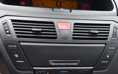 Citroen C4 Picasso II рестайлинг, 2011 год, 900 000 рублей, 24 фотография