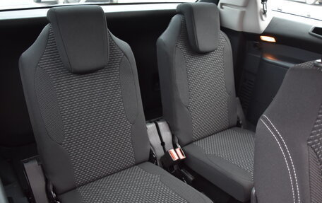 Citroen C4 Picasso II рестайлинг, 2011 год, 900 000 рублей, 22 фотография