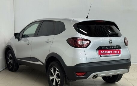 Renault Kaptur I рестайлинг, 2018 год, 1 399 000 рублей, 3 фотография