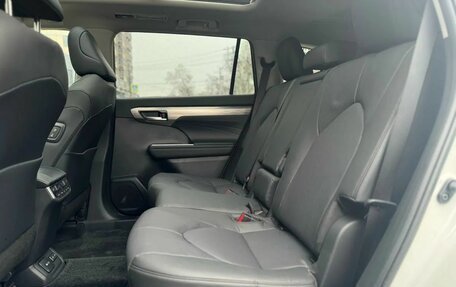 Toyota Highlander, 2025 год, 5 900 000 рублей, 36 фотография