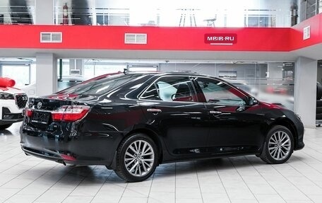 Toyota Camry, 2017 год, 2 149 000 рублей, 2 фотография