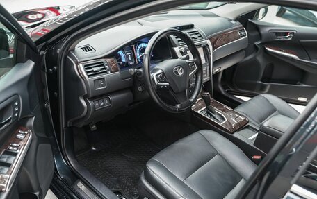 Toyota Camry, 2017 год, 2 149 000 рублей, 7 фотография