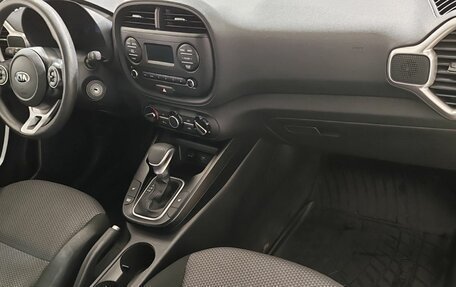 KIA Soul III, 2020 год, 1 750 000 рублей, 14 фотография