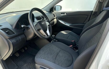 Hyundai Solaris II рестайлинг, 2015 год, 880 000 рублей, 9 фотография