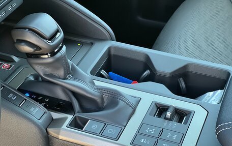 Toyota Land Cruiser Prado, 2024 год, 9 850 000 рублей, 19 фотография