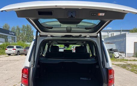 Toyota Land Cruiser Prado, 2024 год, 9 850 000 рублей, 23 фотография