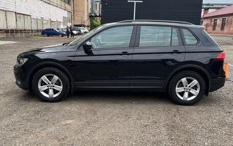 Volkswagen Tiguan II, 2019 год, 2 050 000 рублей, 3 фотография