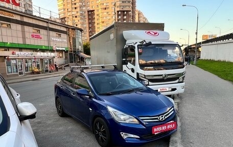 Hyundai Solaris II рестайлинг, 2015 год, 699 000 рублей, 2 фотография
