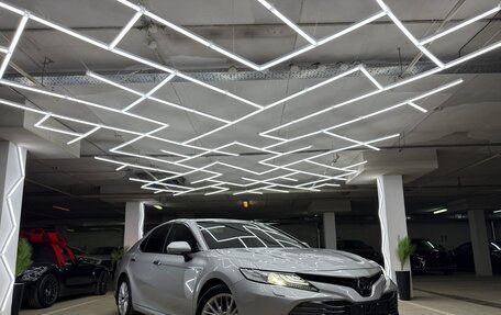 Toyota Camry, 2019 год, 2 900 000 рублей, 2 фотография