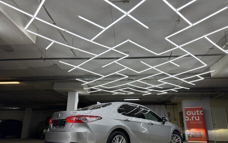 Toyota Camry, 2019 год, 2 900 000 рублей, 5 фотография