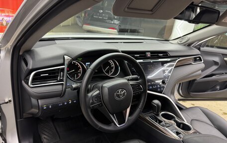 Toyota Camry, 2019 год, 2 900 000 рублей, 21 фотография
