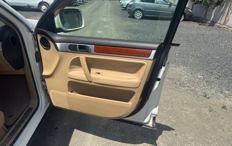 Volkswagen Touareg III, 2006 год, 795 000 рублей, 14 фотография