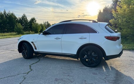 Infiniti QX70, 2014 год, 2 250 000 рублей, 5 фотография