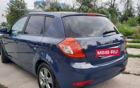 KIA cee'd I рестайлинг, 2010 год, 870 000 рублей, 2 фотография